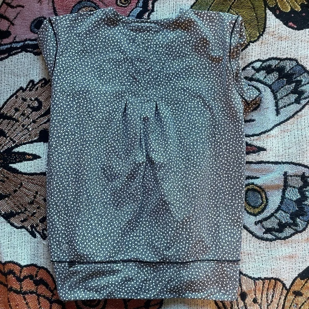 lululemon longsleeve